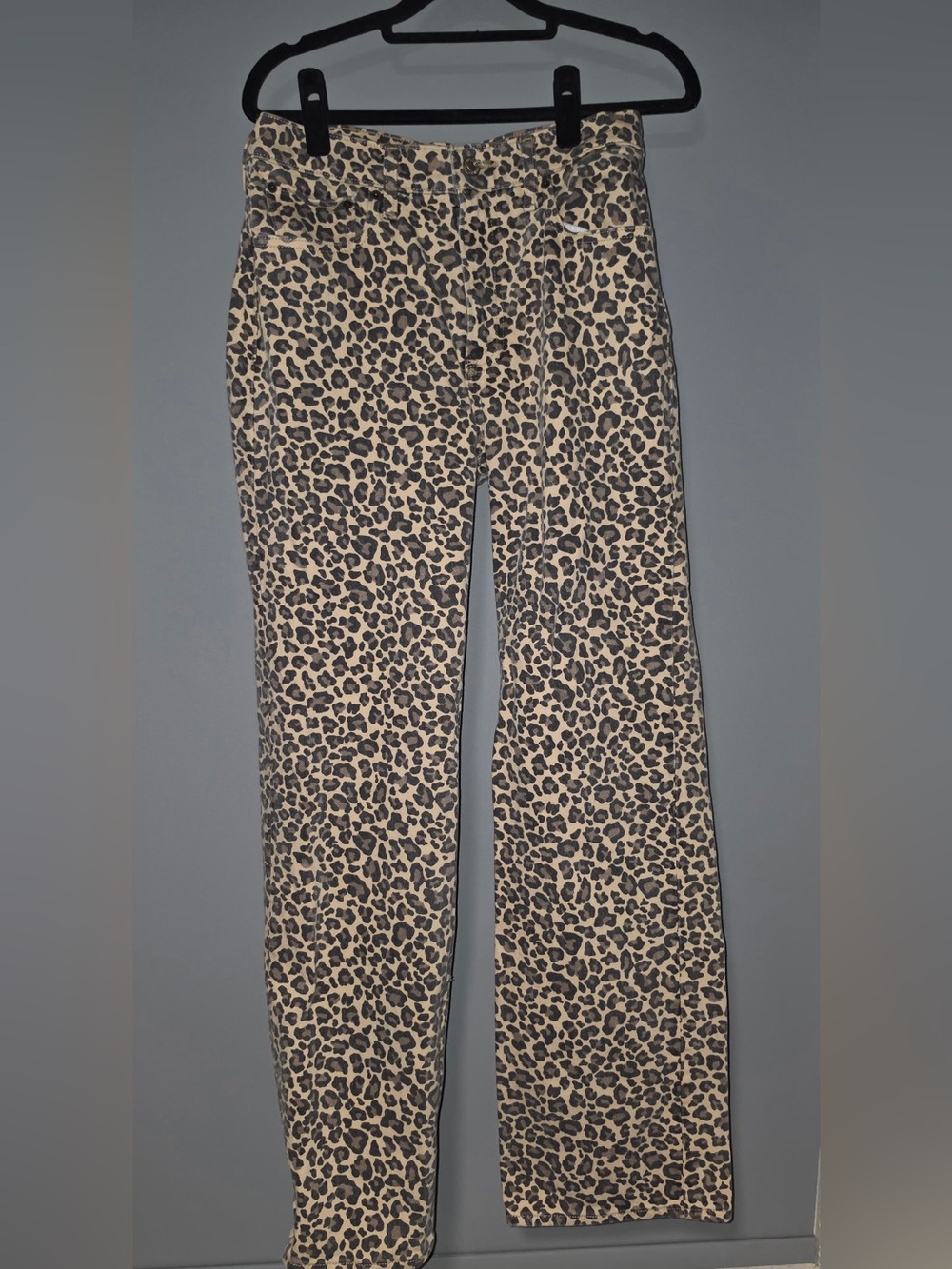 Abercrombie & Fitch Leopard Print high rise relaxed fit Jeans